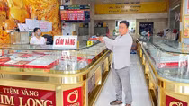 Khởi tố đối tượng lừa đảo cầm cố vàng giả để lấy tiền