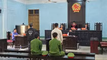 Tuyên án vụ thẩm phán nhận quà gắn mật thư “đồng ý 200, đưa tạm 70, ngoài Tết tính tiếp”