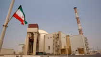 Iran đình chỉ hợp tác với IAEA