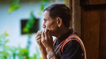 Dìu dặt Kon Chênh