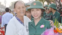 Người mang 4 lượng vàng hồi môn theo kháng chiến