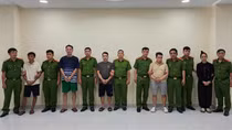 Triệt phá đường dây sản xuất và vận chuyển dầu nhớt giả