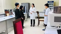 Bệnh viện Y học cổ truyền hỗ trợ nhân dân khắc phục hậu quả bão lũ tại Huế và chỉ đạo tuyến cho y tế cơ sở