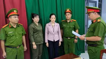 Chủ cơ sở nha khoa Tuyết Chinh bị bắt khẩn cấp vì hành hung khách hàng