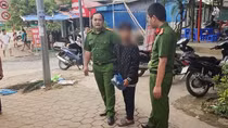 Tìm việc qua ứng dụng mạng xã hội, nam học sinh bị dụ dỗ bỏ nhà đi làm bốc vác