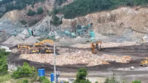 Khai thác sai phép hơn 7.000 m³ đá, thu lợi bất chính hơn 1 tỷ đồng