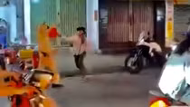 Đang xác minh, xử lý nhóm người say xỉn có biểu hiện chống người thi hành công vụ