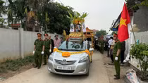 Người thân và đồng đội nghẹn ngào tiễn đưa Thiếu tá Nguyễn Đăng Khải