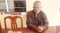 Giả danh nhà sư đi bán nhang, kêu gọi từ thiện để trục lợi