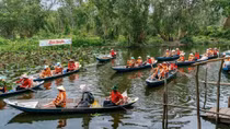Mùa nước nổi - bức họa trôi giữa thực và mộng
