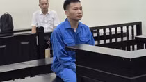 Mắc bẫy lừa xuất cảnh, vừa lĩnh án tù, vừa bị trục xuất về nước