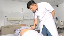 Mắc bệnh "lạ", người đàn ông sốt cao liên tục hơn 1 năm