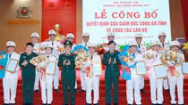 Những người gương mẫu, tiên phong