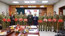 Bế giảng lớp bồi dưỡng chuyên đề báo chí, truyền thông cho cán bộ Công an Lào