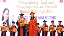 Trường ĐH Cửu Long trao bằng tốt nghiệp cho hơn 700 cử nhân, kỹ sư hệ từ xa