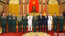 Chủ tịch nước trao quyết định thăng quân hàm cho sỹ quan Quân đội, Công an