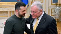 Mỹ, Đức, Pháp và Anh "hộ tống" đoàn Ukraine đàm phán với Nga