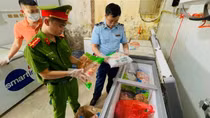 Thu giữ hơn 1 tấn nguyên liệu xiên, đồ thả lẩu