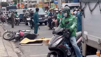Bị xe tải tông, tài xế xe ôm công nghệ tử vong, khách may mắn thoát nạn