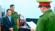 Quá khứ bất hảo và bí mật lễ cúng "rửa tay gác kiếm" của Bình "con"