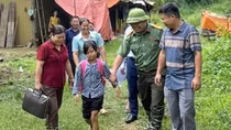 Gieo chữ, thắp ước mơ cho cô bé học sinh nghèo