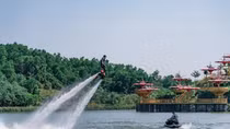 Du xuân trên vùng đất sử thi