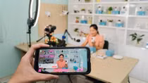 Khi giấc mơ startup của giới trẻ bị livestream “nuốt chửng”
