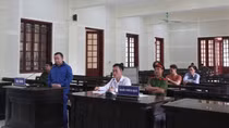 Hám lợi đổ lỗi cho nghèo!
