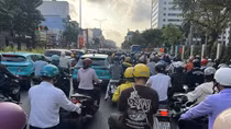 TP Hồ Chí Minh: Ngừng đăng ký mới phù hiệu đối với xe máy công nghệ sử dụng xăng từ tháng 1/2026