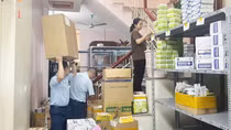 Khởi tố 2 đối tượng buôn bán thuốc chữa bệnh giả