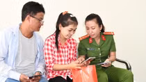 Công an Trà Vinh tiếp nhận hồ sơ, cấp thẻ Căn cước và định danh điện tử xuyên Tết