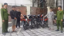 Bắt nhóm thanh thiếu niên thực hiện hàng loạt vụ “đá xế”