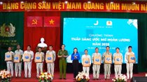 Thắp sáng ước mơ hoàn lương cho 300 phạm nhân ở Trại giam Cây Cầy