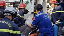 Cứu bé gái 16 tuổi bị máy xay thịt cuốn bàn tay vào bộ phận nghiền