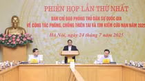 Thủ tướng: Bằng mọi cách tiếp cận địa bàn bị chia cắt, tiếp tế lương thực, thực phẩm cho người dân