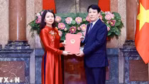 Chủ tịch nước trao Quyết định phong hàm Đại sứ