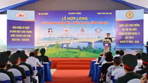 Hợp long cầu Phong Châu ở Phú Thọ