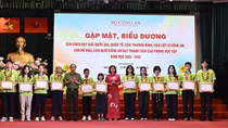 Bộ Công an gặp mặt, biểu dương học sinh tiêu biểu là con CBCS