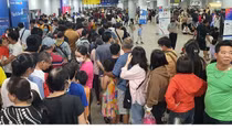 Làm thủ tục cấp thẻ căn cước và tài khoản định danh điện tử cho người dân ngay tại nhà ga Metro