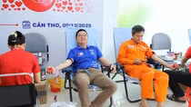 EVNGENCO2 và Nhiệt điện Cần Thơ hưởng ứng Tuần lễ hồng EVN lần XI
