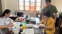 Phát hiện 2 vụ "thẩm mỹ viện" cho khách trong nhà nghỉ