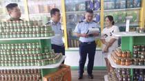 Tạm giữ hơn 23.000 lọ yến chưng nghi không đạt chất lượng