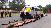 Cảnh sát cơ động, Cảnh vệ khổ luyện thuần thục võ thuật, khí công
