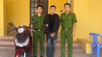 Lợi dụng đêm tối, mưa bão, ra đường cướp tài sản