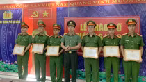 Công an Đà Nẵng trao quyết định của Bộ Công an công nhận Công an phường kiểu mẫu