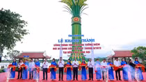 Khánh thành Khu tưởng niệm Thanh niên xung phong hy sinh tại bến phà Long Đại