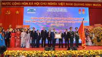 Trường Đại học Cửu Long đón nhận Huân chương Lao động hạng Nhì