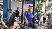 Giá xăng dầu đồng loạt giảm