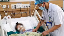Hôn mê nguy kịch vì uống "nước kiềm" chữa bệnh phản khoa học