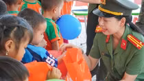 Nhiều hoạt động nhân văn của Công an Quảng Trị đồng hành cùng học sinh